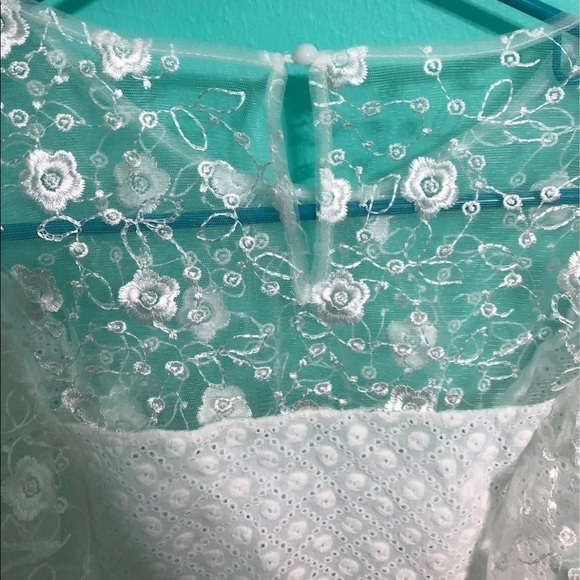 ✅ WHITE LACE TOP - Picture 10 of 12